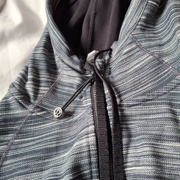 Lululemon Define Hooded Jacket - Picture 7 of 8